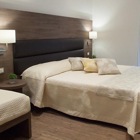 Magnifica Luxury Suites Assis Exterior foto