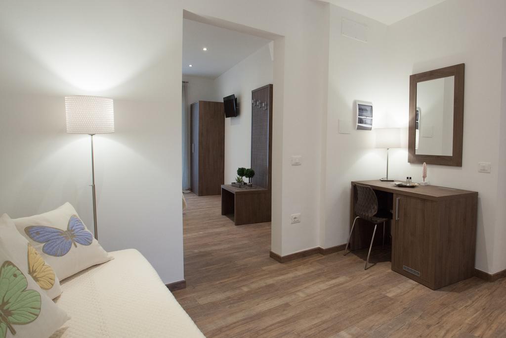 Magnifica Luxury Suites Assis Exterior foto