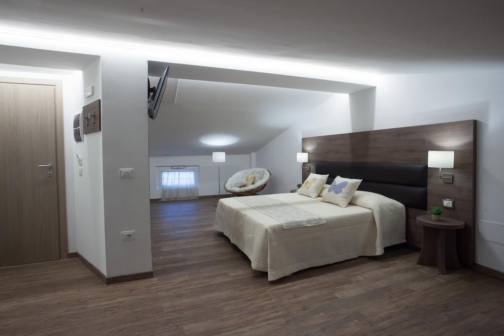 Magnifica Luxury Suites Assis Exterior foto