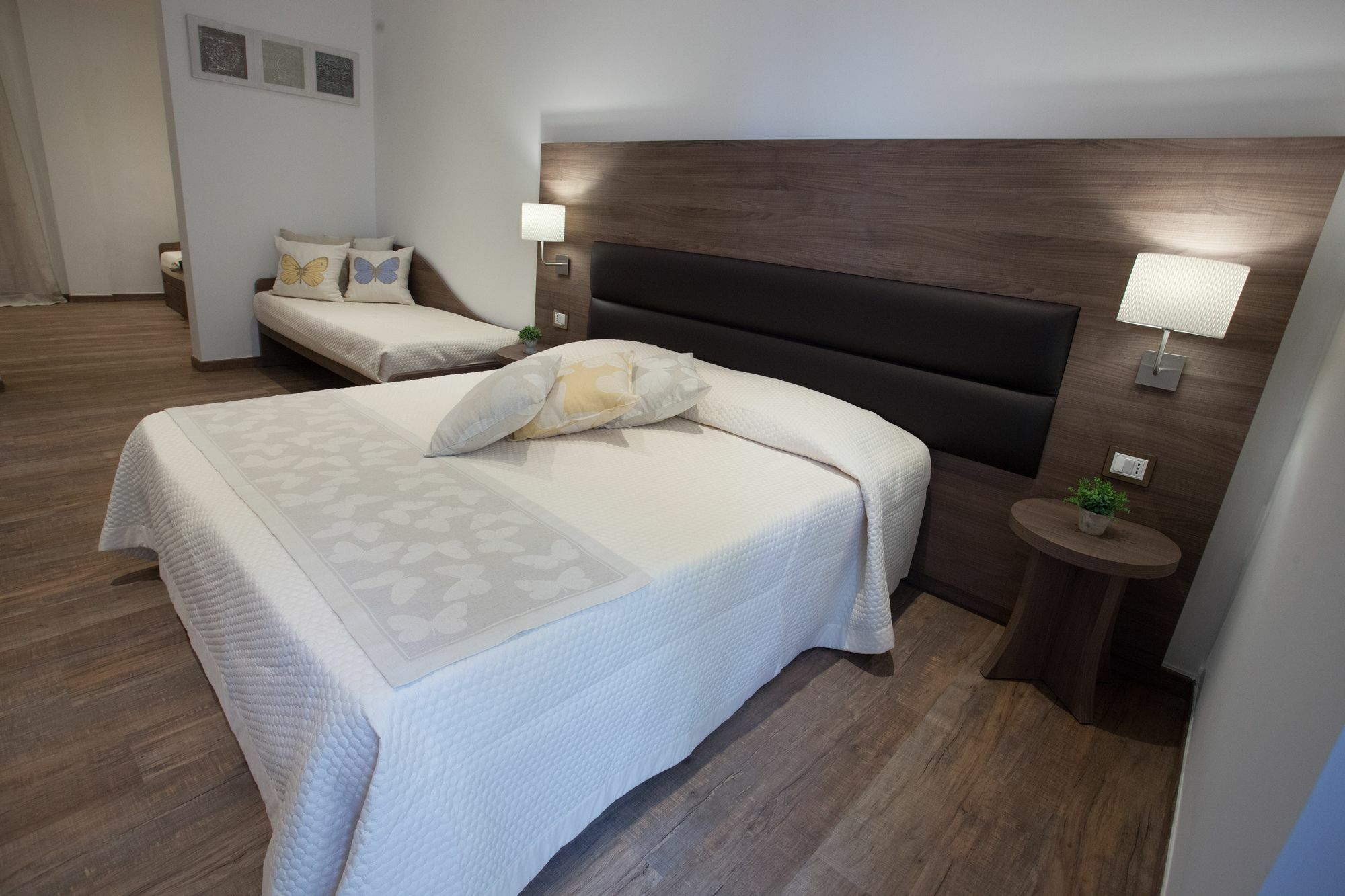 Magnifica Luxury Suites Assis Exterior foto